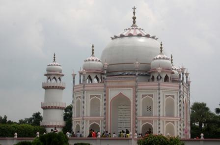 Taj Mahal construido en Bangladesh